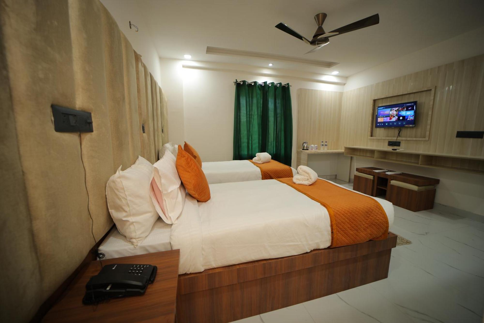 Hotel Dev Villas Agra  Exteriör bild